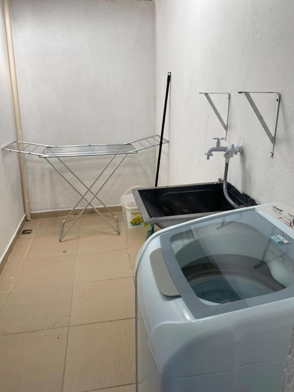 Villa Residencial Com Piscina Possui Jacuzzi Aquecida Com Hidromassagem Bombinhas Exterior foto