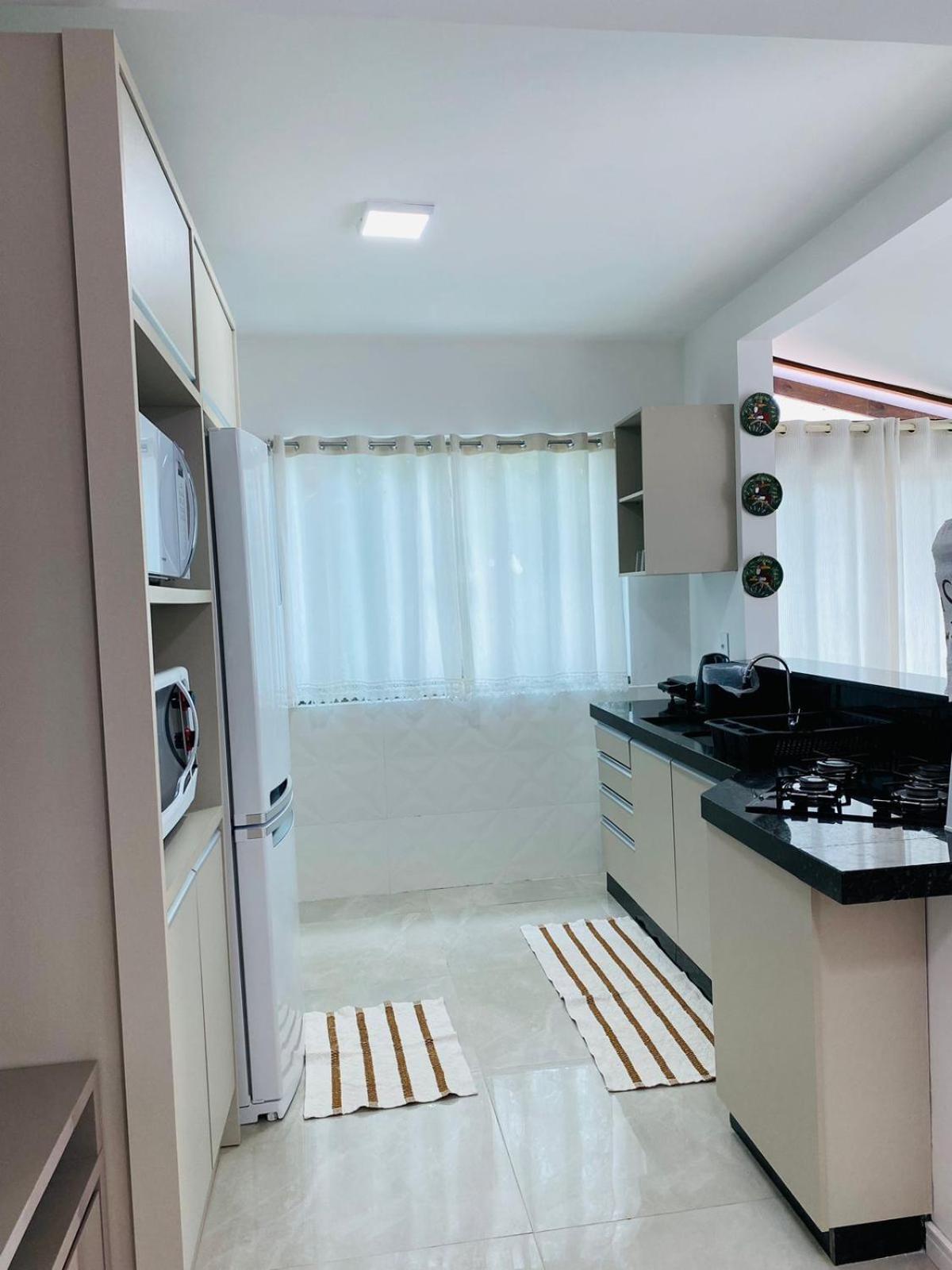 Villa Residencial Com Piscina Possui Jacuzzi Aquecida Com Hidromassagem Bombinhas Exterior foto